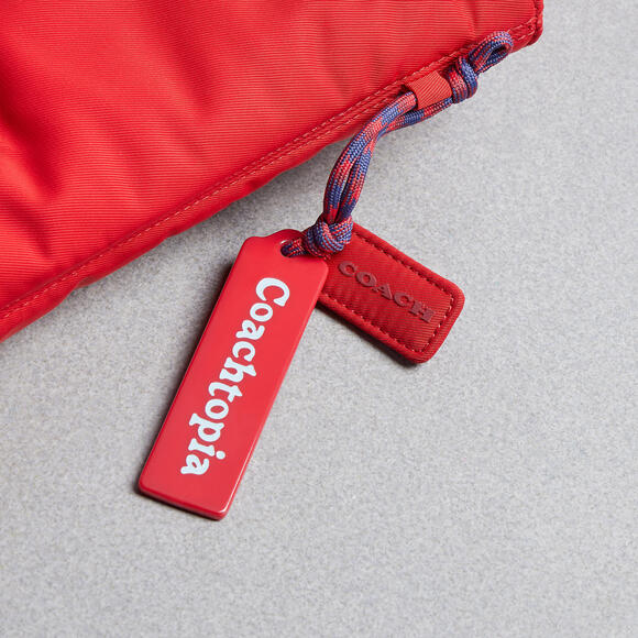 ❤️ Coach‎ NWT Coachtopia Red Loop Small Tote With Heart Appliqué - Picture 4 of 12